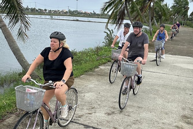Hoi An countryside cycling Tour,Basket Boat-organic farming-lunch - Man Travel and your guide style: patient, supportive, and funny