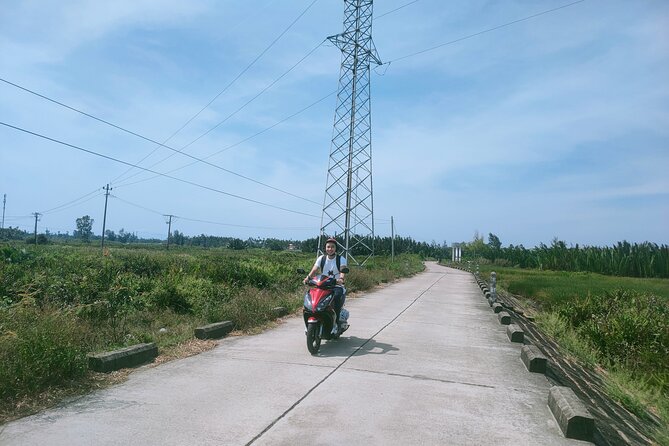 Hoi An Countryside Discovery Tour By Motorbike - Local food - Cam Thanh basket boat and bamboo-boat purple crab fishing