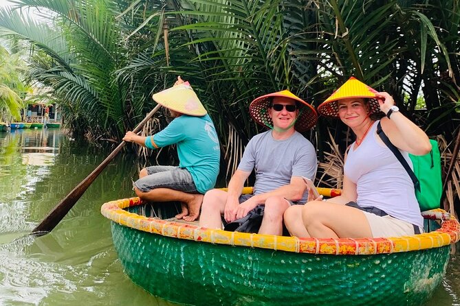 Hoi An Countryside PRIVATE TOUR - Highlights and Hidden Gems - Stop 2: Tra Que Vegetable Village, Where Farming Is The Activity