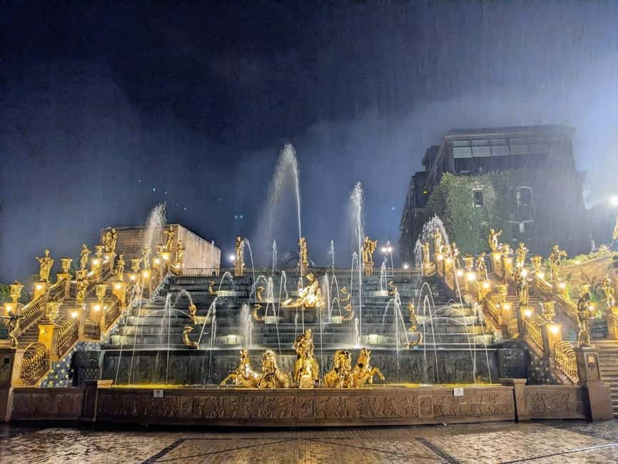 Hoi An/Da Nang: Golden Bridge - BaNa Hills Small Group Tour - Fantasy Park and the lava train: rides, films, and free games