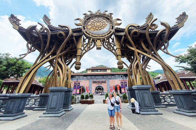 Hoi An/Da Nang: Golden Bridge, My Son Sanctuary & Marble Mountain - Lady Buddha and Linh Ung Pagoda: a calmer 45-minute viewpoint