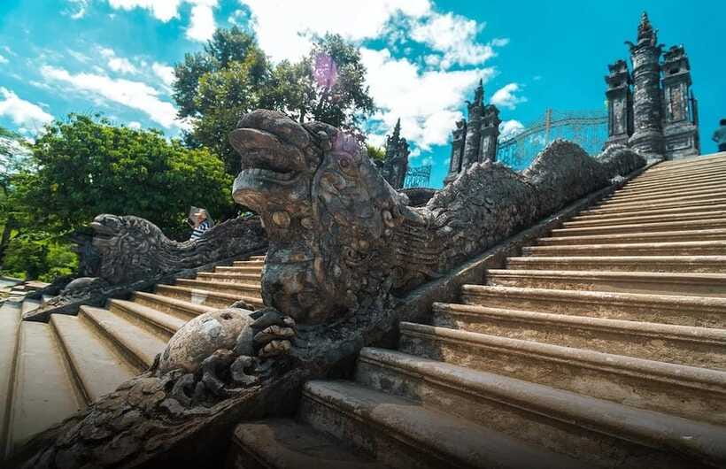 Hoi An/Da Nang: Hue Imperial City by Bus or Train Experience - Khai Dinh Tomb: spotting the Eastern-Western design