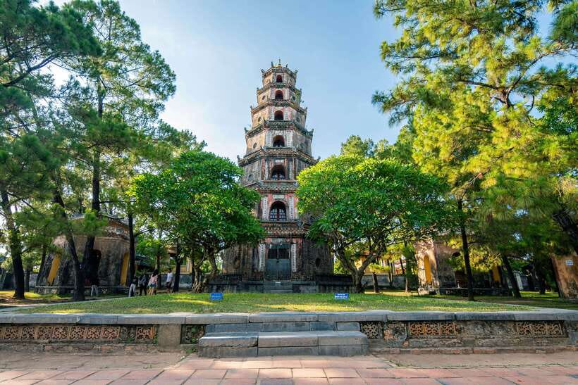 Hoi An/Da Nang : Private Day Trip to Imperial City - Hue - Thien Mu Pagoda: Hue’s Oldest Pagoda and Its Iconic Calm