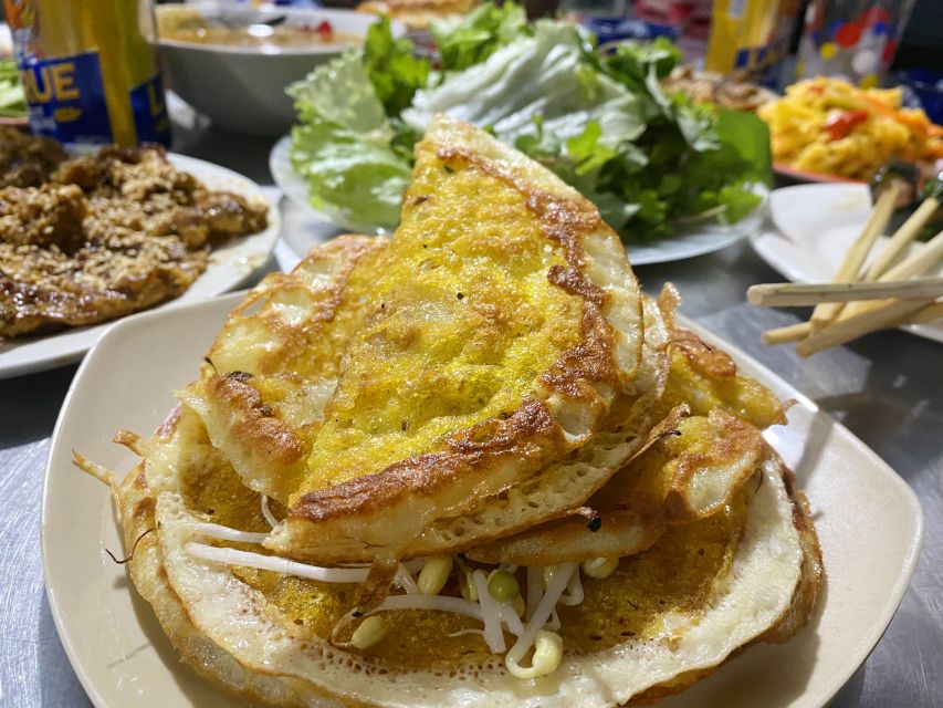 Hoi An: Evening Food Culture Tour by Vespa - Street-side classics you’re likely to taste in an evening session