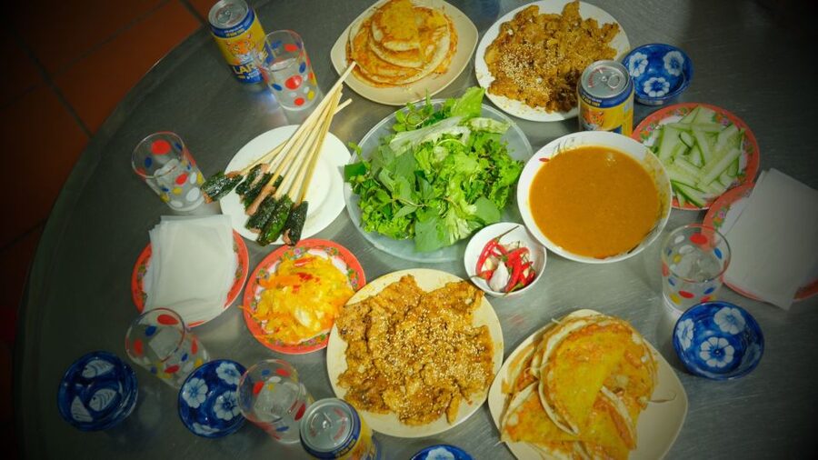 Hoi An: Evening Food Culture Tour by Vespa - How the family-run stops and heirloom recipes change the whole feel
