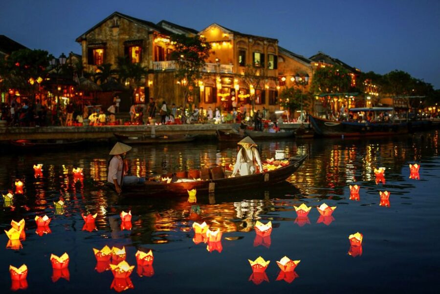 Hoi An: Evening Food Culture Tour by Vespa - The scooter ride, safety gear, and comfort tips that matter
