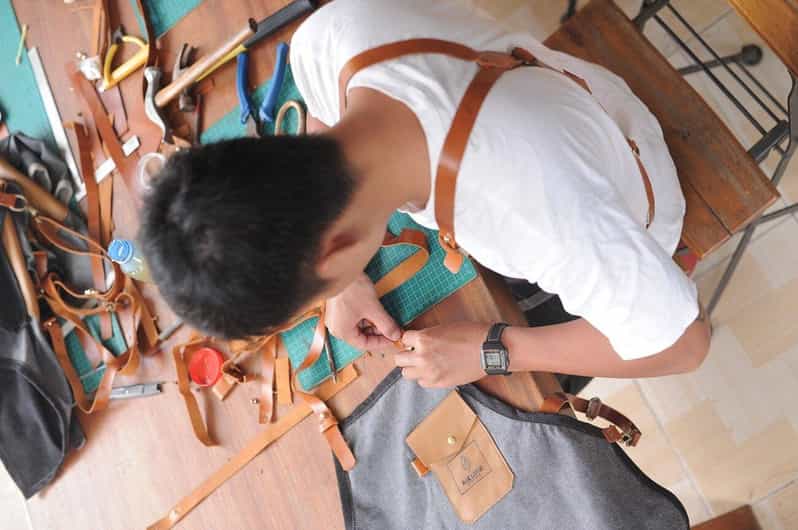 Hoi An: Experience Handmade Leather Making in Oldtown - The making process: from drawing patterns to finishing stitches