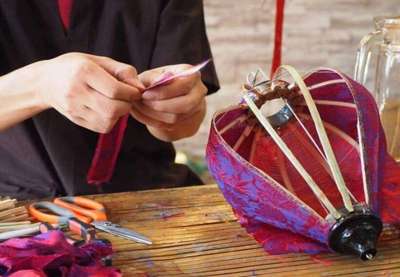 Hoi An: Foldable Lantern Making class with Local Family - Where to meet: Ha An Hotel on Phan Boi Chau Street