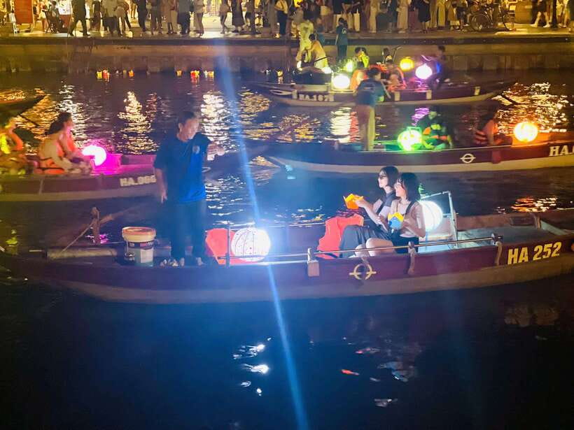 Hoi An: Hoai River Boat Ride with Flower Lantern Release - Finding Kazik Park on Trần Phú, and why the meeting point matters