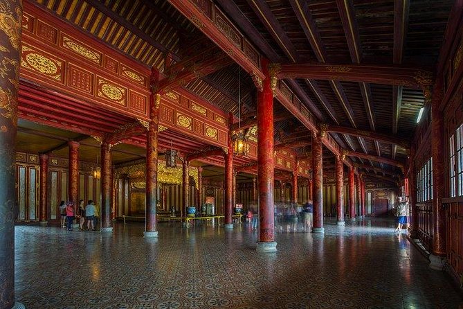 Hoi An: Imperial Hue And Hai Van Pass Full-day Tour - Thien Mu Pagoda: Active Monastery with Serious Historical Meaning