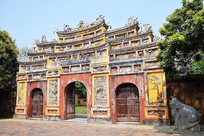 Hoi An: Imperial Hue And Hai Van Pass Full-day Tour - Perfume River Boat Ride: A View of Hue That Walking Can’t Replace