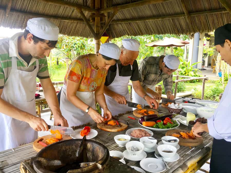 Hoi An : Lantern Making & Cooking Class With Local Family - Key points worth knowing before you go