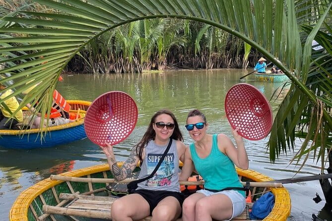 Hoi An Lantern Shop & Boat Photoshoot – Night Experience - Price, Pickup, and the Meeting Point Check