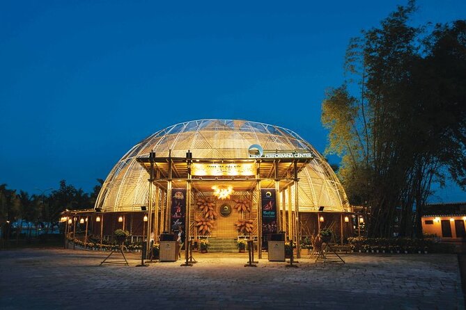 Hoi An Memories Show with Hoi An Impression Theme Park Ticket - The 7:30 pm Hoi An Memories Show: five acts and a cast of hundreds