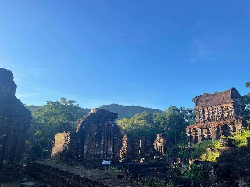 Hoi An: My Son Ruins: Guide-Bus-Boat-Cultural Show-Lunch - Hoi An to My Son: the morning rhythm that works