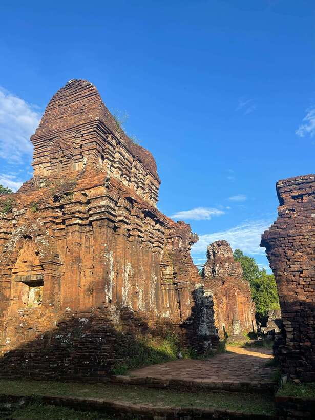 Hoi An: My Son Ruins: Guide-Bus-Boat-Cultural Show-Lunch - The Thu Bon boat ride: a slow return to Hoi An