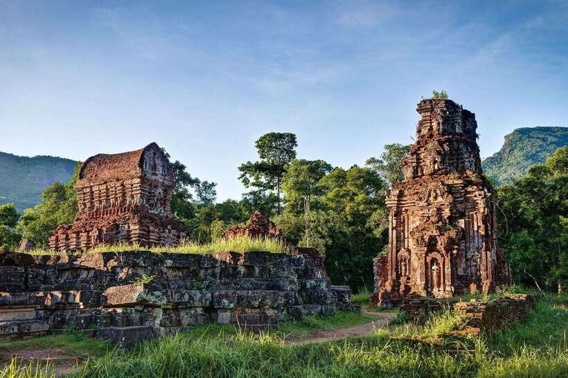 Hoi An: My Son Sanctuary 8 am/1 pm - Morning Tour Flow: Pickup, Ruins, Cham Dance, and a Proper Lunch