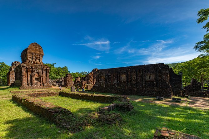Hoi An: My Son Sanctuary And Marble Mountains Full-day Tour - Linh Ung Pagoda on Son Tra Peninsula: the calm grand finale