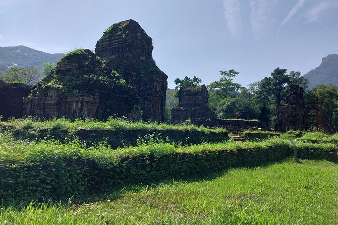 Hoi An: My Son Sanctuary Early Morning with Breakfast & Coffee - Breakfast Inside the Morning: Noodles, Fruit, Coffee
