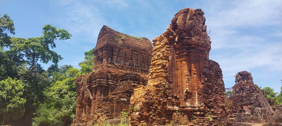 Hoi An: My Son Sanctuary with Basket Boat and Lunch Options - Inside My Son: Temple towers, a Champa performance, and photo stops