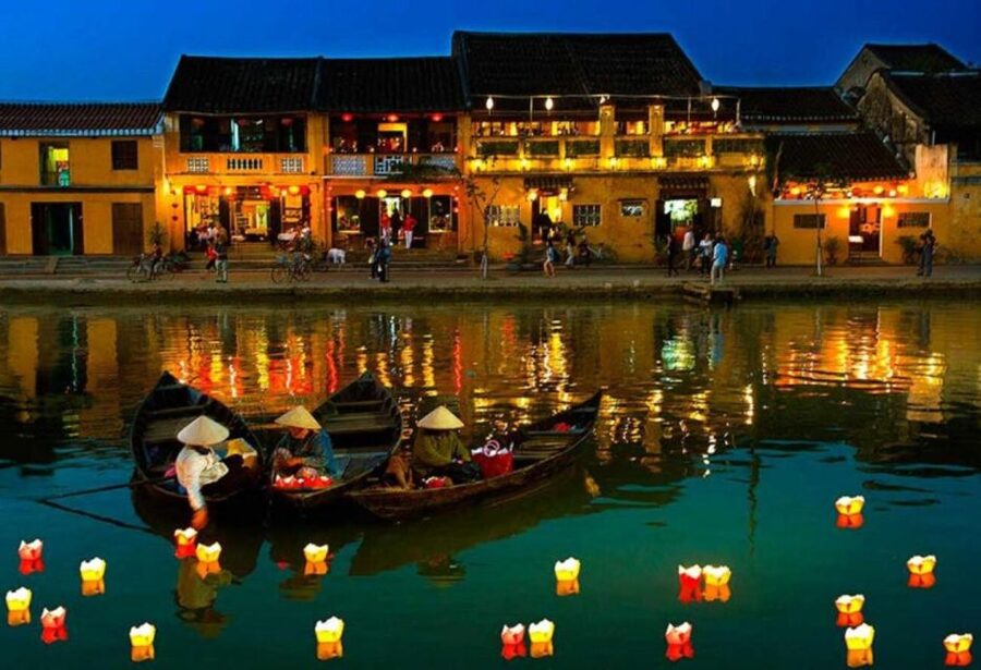 Hoi An: Night Boat Trip and Release Lantern at Hoai River - Timing Matters: What 19:00 to 20:00 Can Mean for Your Wait