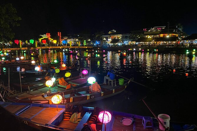 Hoi An Night Food Tour Motorbike & Lantern Cruise by Lady Rider - Hidden Alleys to a Local Home Dinner: White Rose, Fried Wanton, Banh My, and Cao Lau