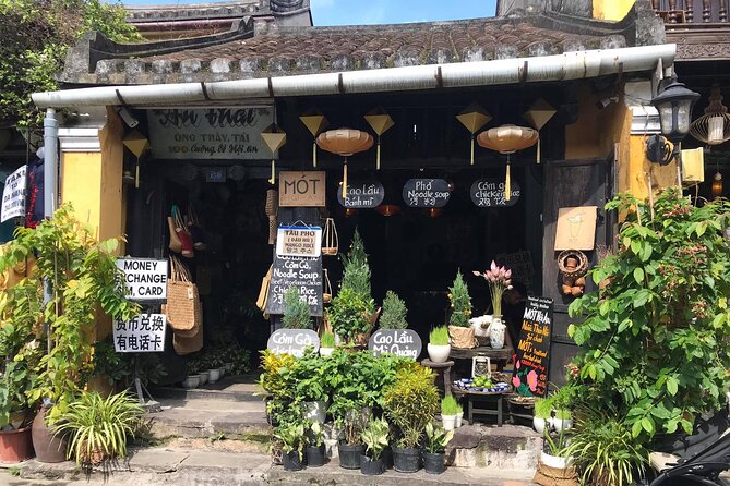 Hoi An Old Town and local Food - Hoi An market stop: food, drinks, and local rhythm