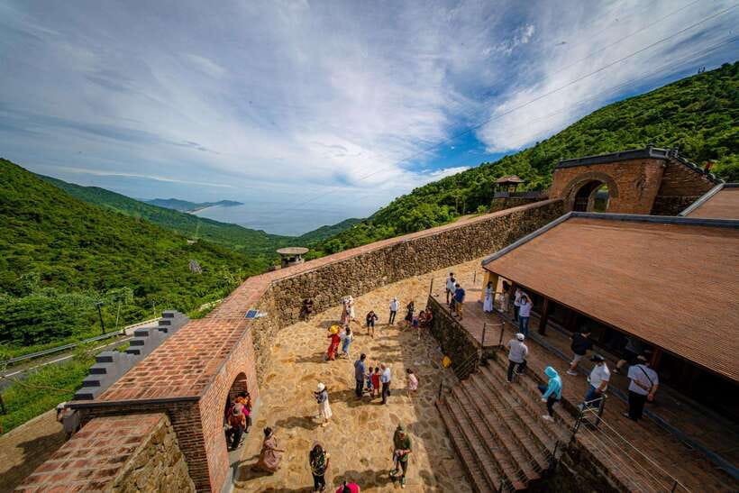 Hoi An: Private Car To/From Hue via Multi Attraction( 1-Way) - Should You Book This One-Way Private Car Hue to Hoi An?