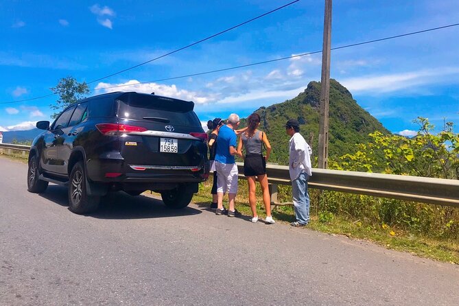 Hoi An : Private Car Via Fabulous Stops To Hue (1 way) - Driver, car comfort, and how stop timing actually feels