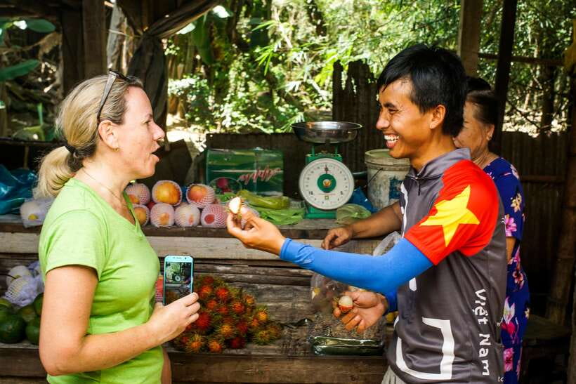 Hoi An: Private Cycling to My Son Sanctuary with Local Guide - Stop 2: Hoi An Ancient Town, 1 hour of guided orientation plus riding