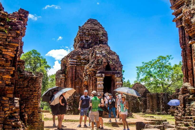 Hoi An: Private Cycling to My Son Sanctuary with Local Guide - Stop 3: Crossing the river and heading into Central Vietnam for 1.5 hours