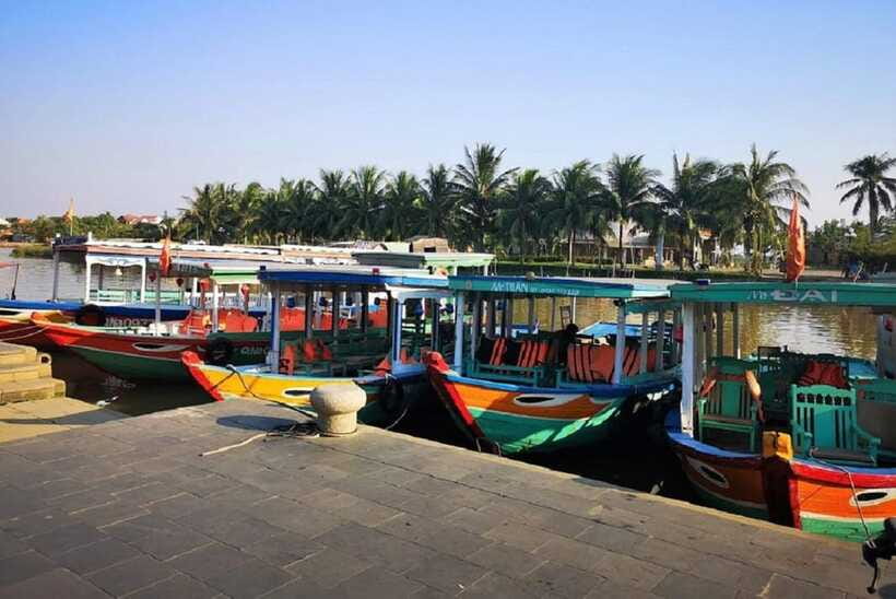 Hoi An: Private Lantern Cruise on the Thu Bon River - What is included, and whether $10 is actually good value