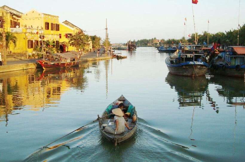 Hoi An: Private Lantern Cruise on the Thu Bon River - Getting on board in Hoi An, what the private setup means
