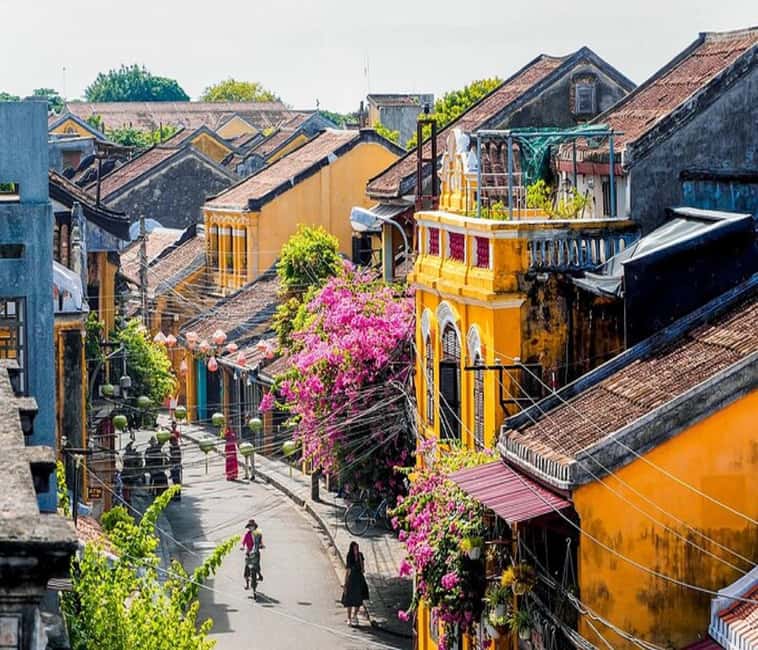Hoi An Rickshaw Riding/Carpentry Class by Cruise & Foodie - Rickshaw option: a 20-minute sprint through town
