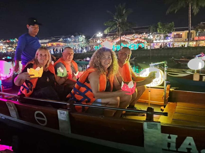 Hoi An Street Food, night market and lantern boat ride - Hoi An after dark, food first, lanterns second