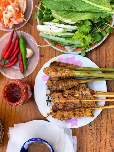 Hoi An Street Food Tour by Motorbike - The first stop: a famous bakery banh mi sandwich start