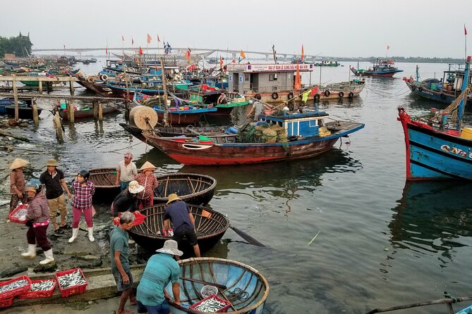 Hoi An Sunrise Private Half Day Tour - Hoi An Ancient Town, lantern-lit lanes before the crowds