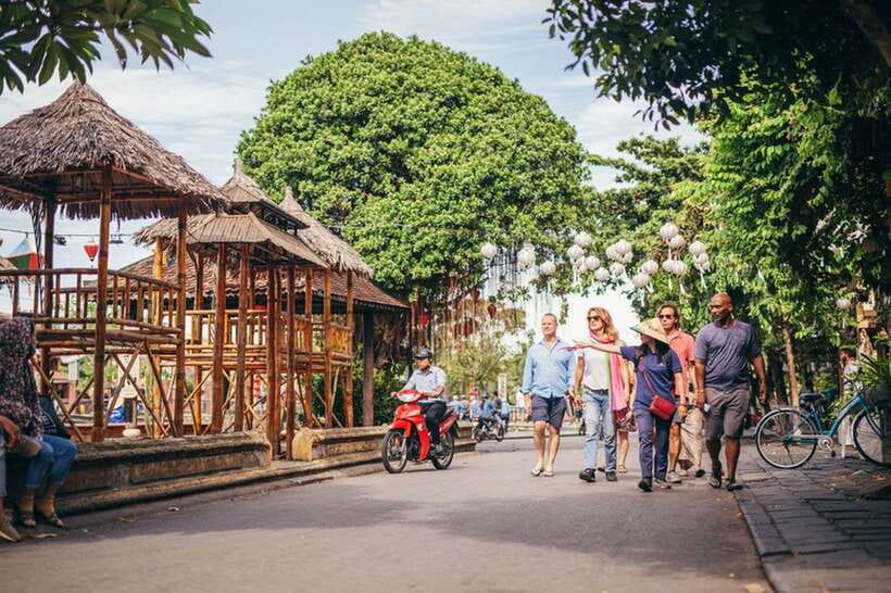 Hoi An: Sunset Food Tasting Tour - Dietary requirements: vegetarian, lactose intolerance, and gluten-free limits
