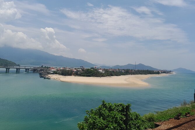 Hoi An to Hue by Private Car via Fabulous Stops - Stop 2: Hai Van Pass, Sea Cloudy Pass, and the Best Photo Chain