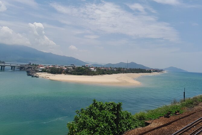 Hoi An to Hue Transfer with Scenic Route over The Hai Van Pass - Marble Mountains And The Cave-Pagoda Pause