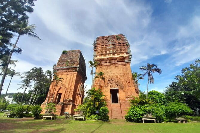 Hoi An to Nha Trang by Private Car with Professional Driver - Pickup and timing: making a long day feel manageable