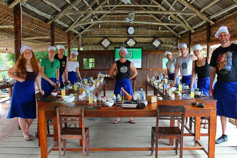 Hoi An: Traditional Cooking Class and Meal with Local Family - Cooking Four Classics With an English-Speaking Chef