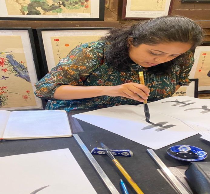Hoi An: Traditional Vietnamese Calligraphy Class in Oldtown - Your Artwork, Then the Personalized Rice Paper Gift