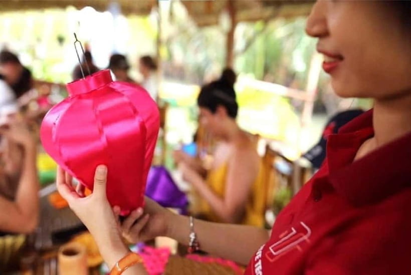 Hoi An: Vietnamese Foldable Lantern Making Workshops - The Lantern Lady Stop, Photo Time, and a Quick Ancient Town Taste