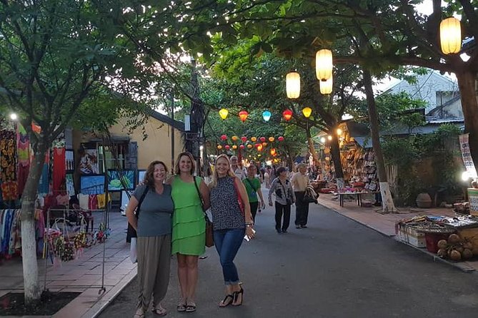 Hoi An Walking City Afternoon & Evening- Night Market- Boat ride - Guide Experience: Prompt, Helpful, and One Name That Shows Up