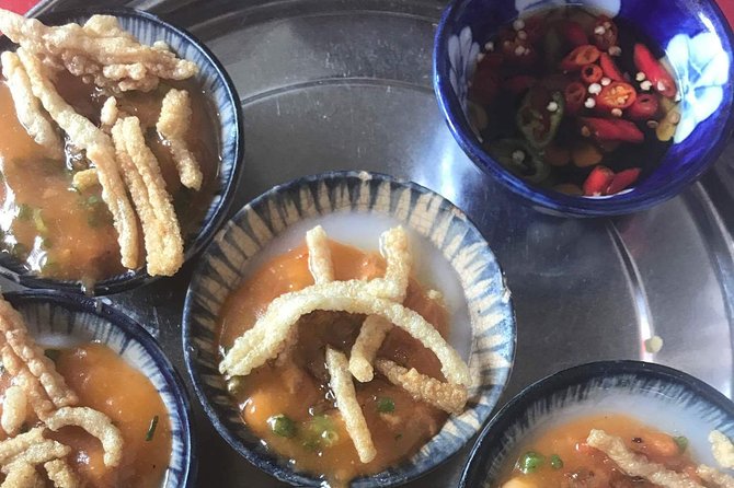 Hoi An Walking Street Food - Private Tour - Night Market stop: lanterns, crafts, and a quick culture hit