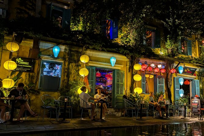 Hoi An walking Tour - Private Tour - Japanese Covered Bridge (Chua Cau): the stop everyone photographs, but here is the why