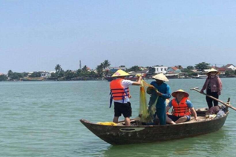 Hoi An Wet Rice Farming Tour-Basket Boat Tour Fishing-Lunch - Lunch of Homemade Noodles and Vietnamese Ice Coffee