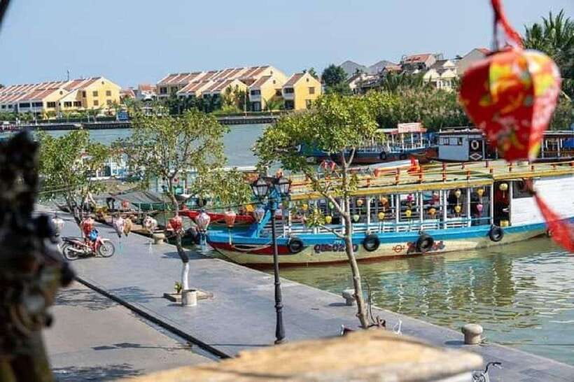 HoiAn Lantern Cruise Private/Sunset/Sunrise/Lighting Lantern - Boarding and What Happens in Your First 10 Minutes