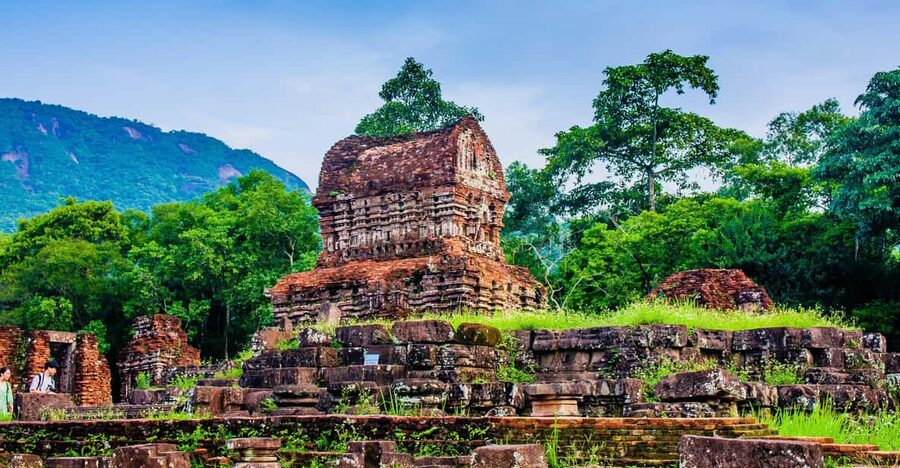 HoiAn: My Son Sanctuary w. Champa food Lunch 5:30/8:00/14:00 - Sunset and boat return: what changes in the afternoon option